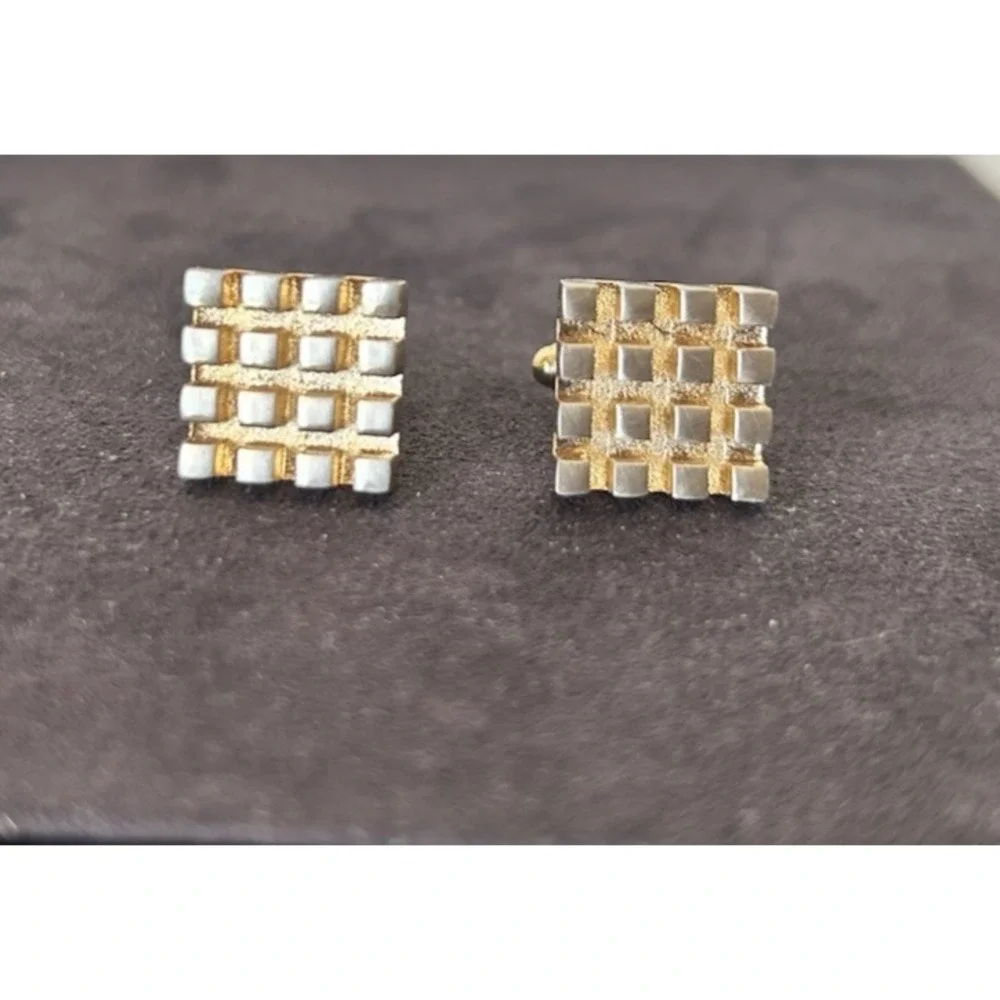 Vintage Gold-Tone 3D Geometric Checker Cufflinks Retro Brutalist VGUC